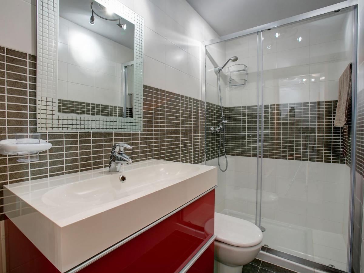 Apartamento Marina Raset By Interhome